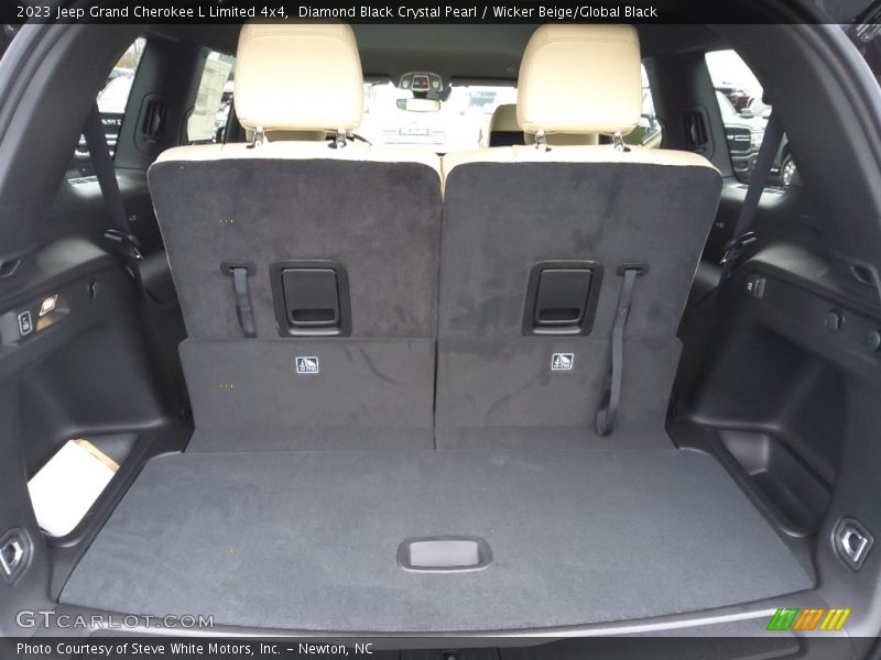 Diamond Black Crystal Pearl / Wicker Beige/Global Black 2023 Jeep Grand Cherokee L Limited 4x4