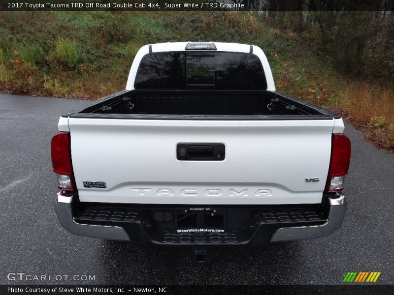 Super White / TRD Graphite 2017 Toyota Tacoma TRD Off Road Double Cab 4x4