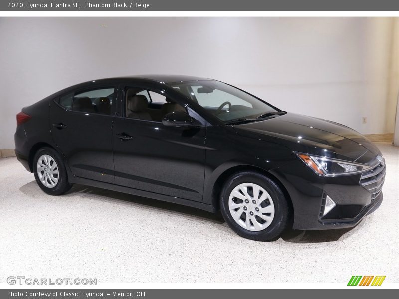 Phantom Black / Beige 2020 Hyundai Elantra SE