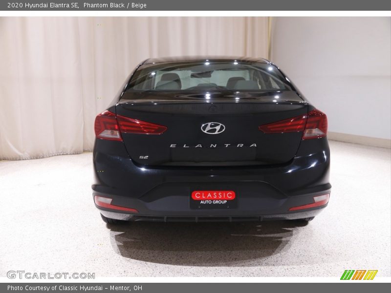 Phantom Black / Beige 2020 Hyundai Elantra SE