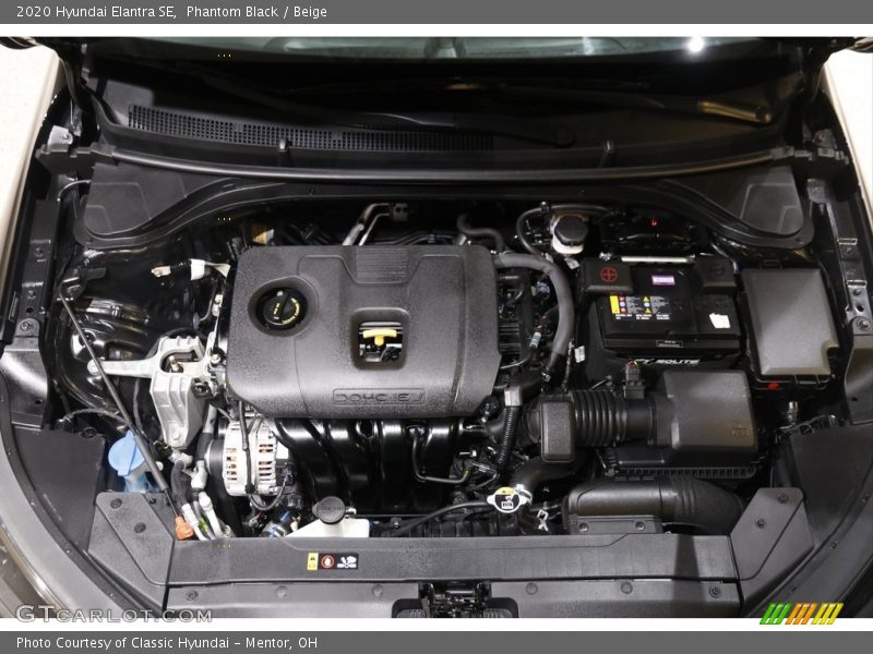 Phantom Black / Beige 2020 Hyundai Elantra SE