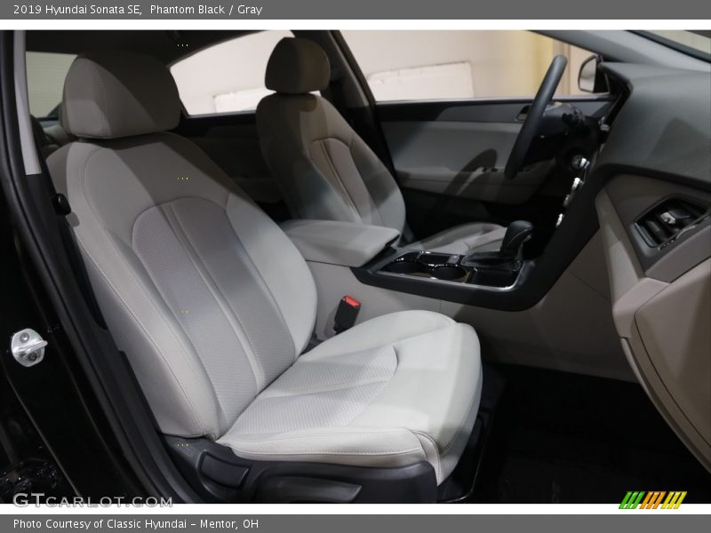 Phantom Black / Gray 2019 Hyundai Sonata SE
