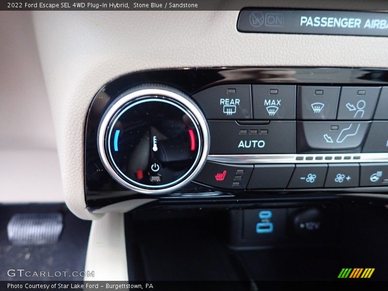 Controls of 2022 Escape SEL 4WD Plug-In Hybrid
