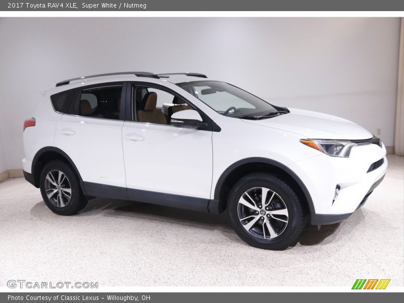 Super White / Nutmeg 2017 Toyota RAV4 XLE