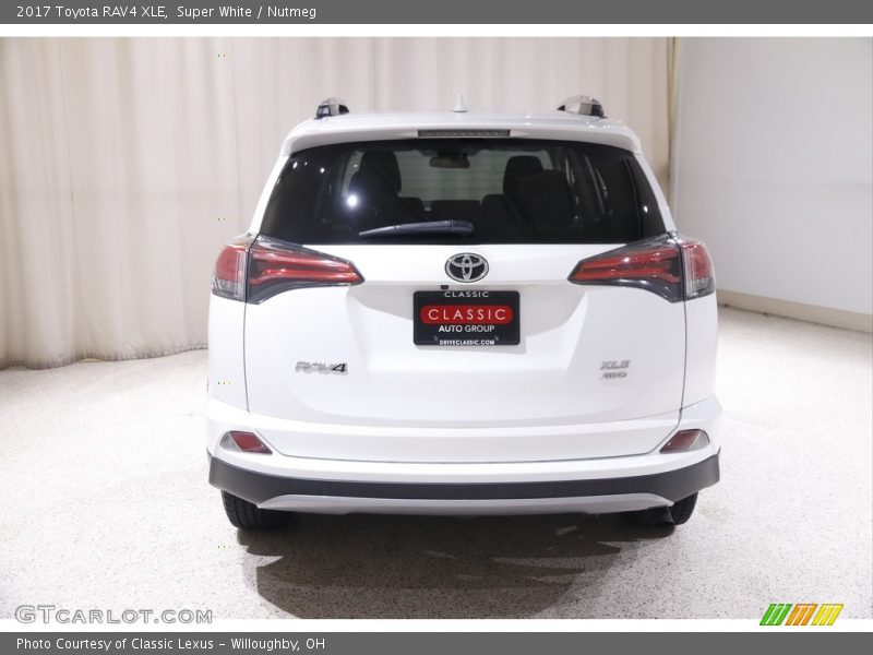 Super White / Nutmeg 2017 Toyota RAV4 XLE