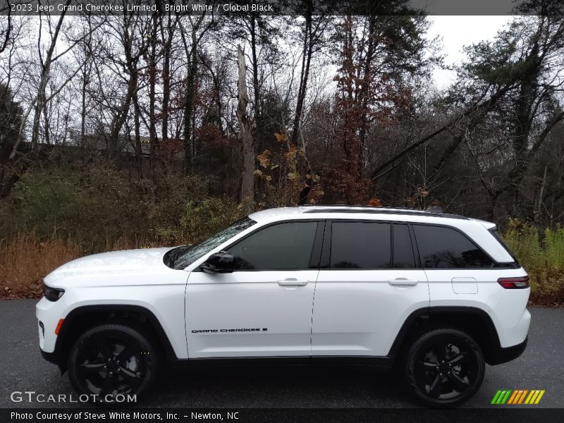 Bright White / Global Black 2023 Jeep Grand Cherokee Limited