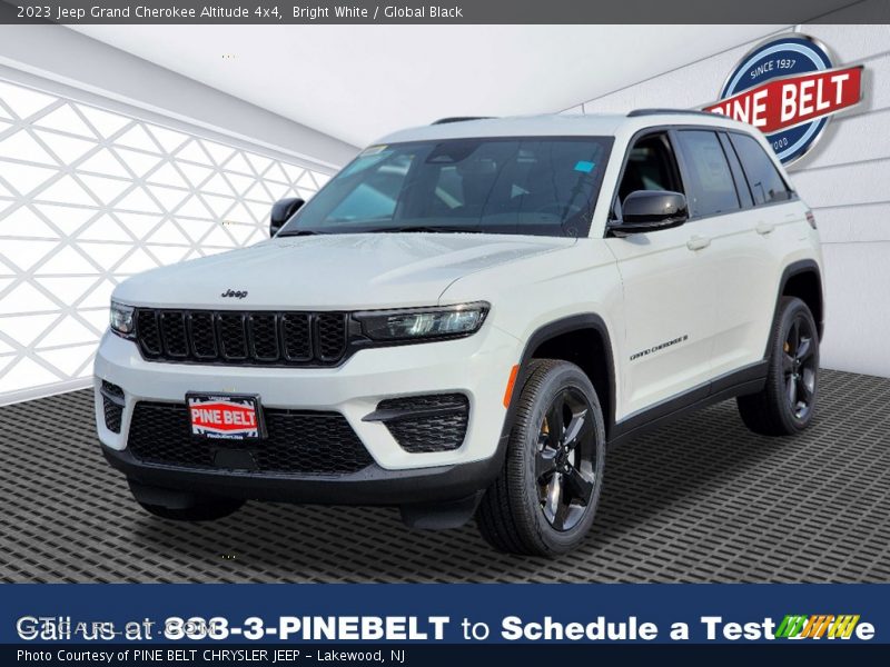 Bright White / Global Black 2023 Jeep Grand Cherokee Altitude 4x4