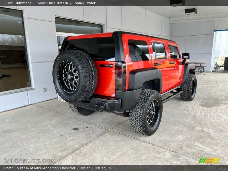 Solar Flare Metallic / Ebony/Pewter 2009 Hummer H3