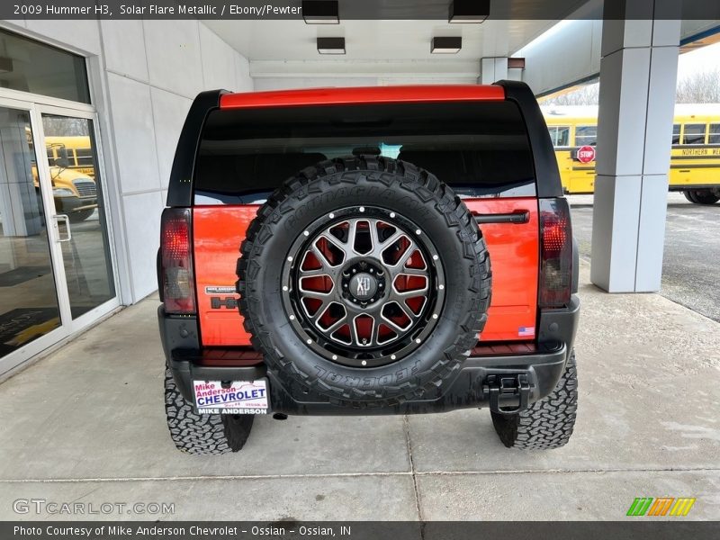 Solar Flare Metallic / Ebony/Pewter 2009 Hummer H3