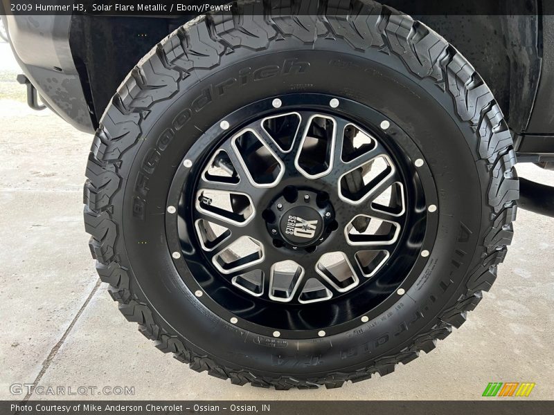 Solar Flare Metallic / Ebony/Pewter 2009 Hummer H3