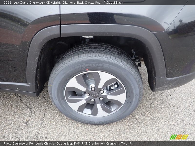 Diamond Black Crystal Pearl / Global Black 2022 Jeep Grand Cherokee 4XE Hybrid