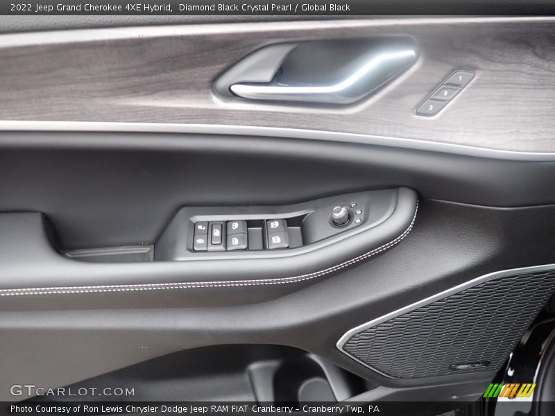 Diamond Black Crystal Pearl / Global Black 2022 Jeep Grand Cherokee 4XE Hybrid