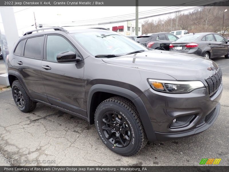 Front 3/4 View of 2022 Cherokee X 4x4