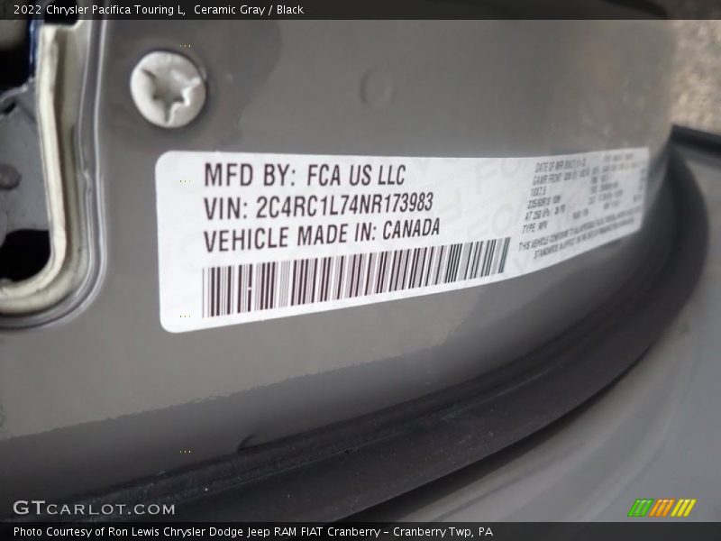 Ceramic Gray / Black 2022 Chrysler Pacifica Touring L
