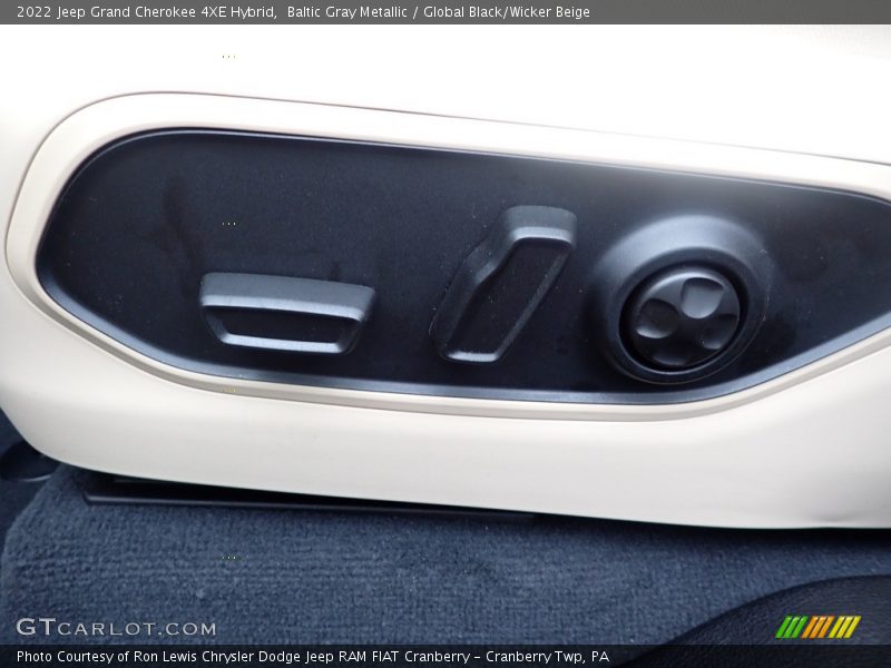 Baltic Gray Metallic / Global Black/Wicker Beige 2022 Jeep Grand Cherokee 4XE Hybrid