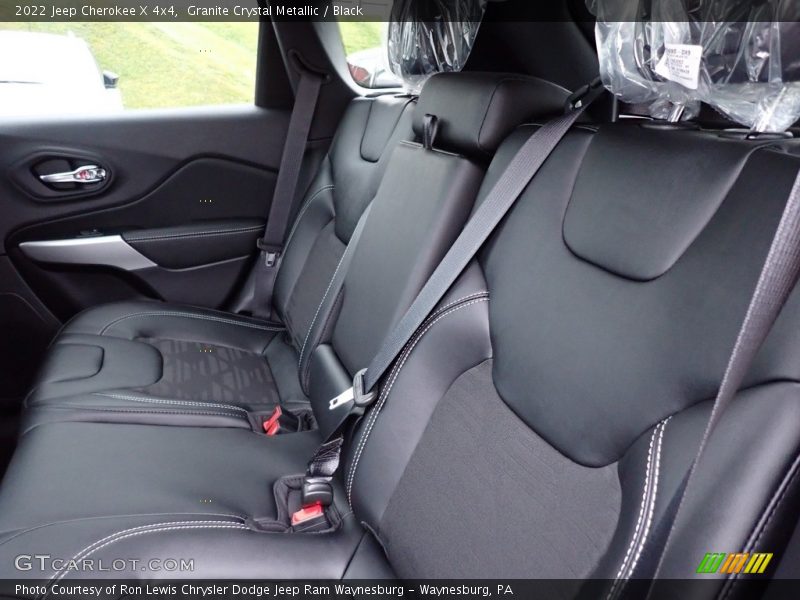 Granite Crystal Metallic / Black 2022 Jeep Cherokee X 4x4