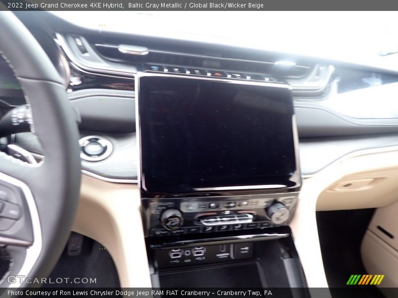 Baltic Gray Metallic / Global Black/Wicker Beige 2022 Jeep Grand Cherokee 4XE Hybrid