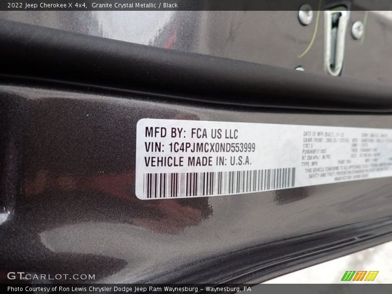 Granite Crystal Metallic / Black 2022 Jeep Cherokee X 4x4