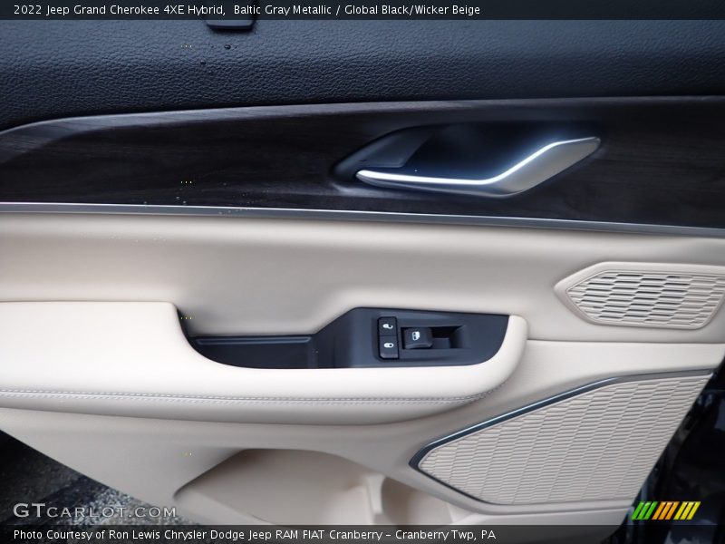Baltic Gray Metallic / Global Black/Wicker Beige 2022 Jeep Grand Cherokee 4XE Hybrid