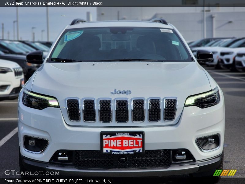 Bright White / Black 2022 Jeep Cherokee Limited 4x4