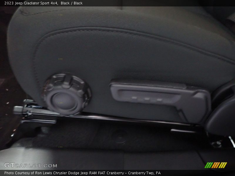 Black / Black 2023 Jeep Gladiator Sport 4x4