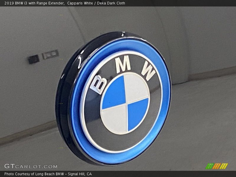 Capparis White / Deka Dark Cloth 2019 BMW i3 with Range Extender