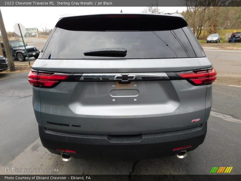 Sterling Gray Metallic / Jet Black 2023 Chevrolet Traverse RS