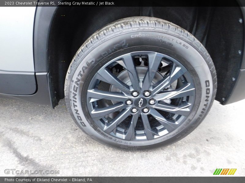Sterling Gray Metallic / Jet Black 2023 Chevrolet Traverse RS