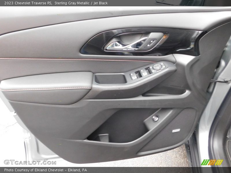 Sterling Gray Metallic / Jet Black 2023 Chevrolet Traverse RS