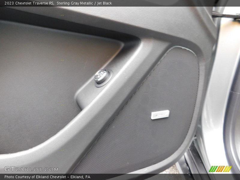 Sterling Gray Metallic / Jet Black 2023 Chevrolet Traverse RS