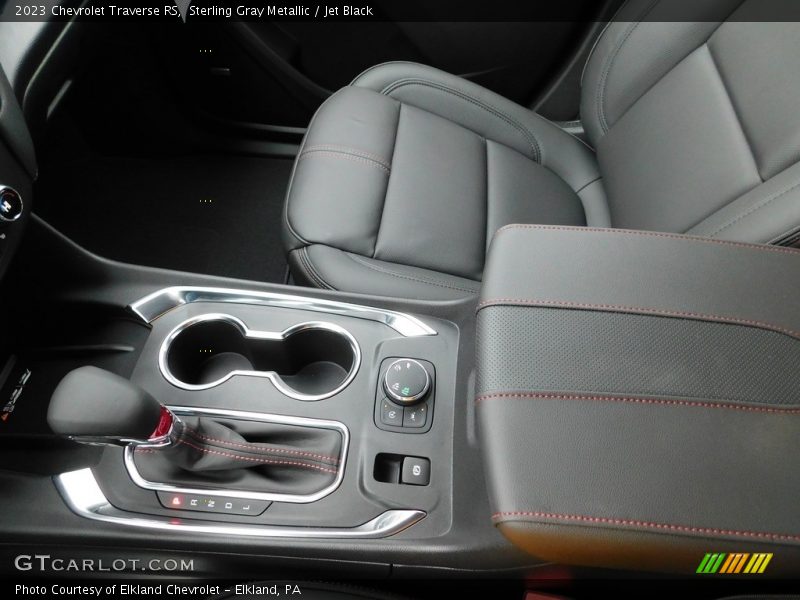 Sterling Gray Metallic / Jet Black 2023 Chevrolet Traverse RS