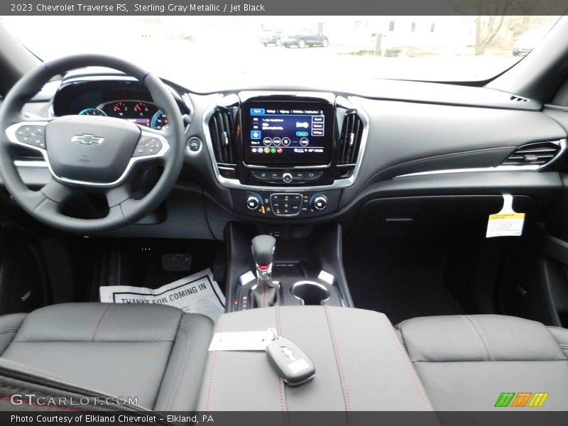 Sterling Gray Metallic / Jet Black 2023 Chevrolet Traverse RS