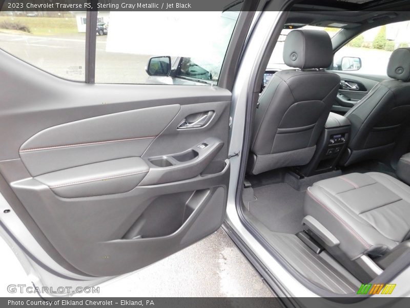 Sterling Gray Metallic / Jet Black 2023 Chevrolet Traverse RS