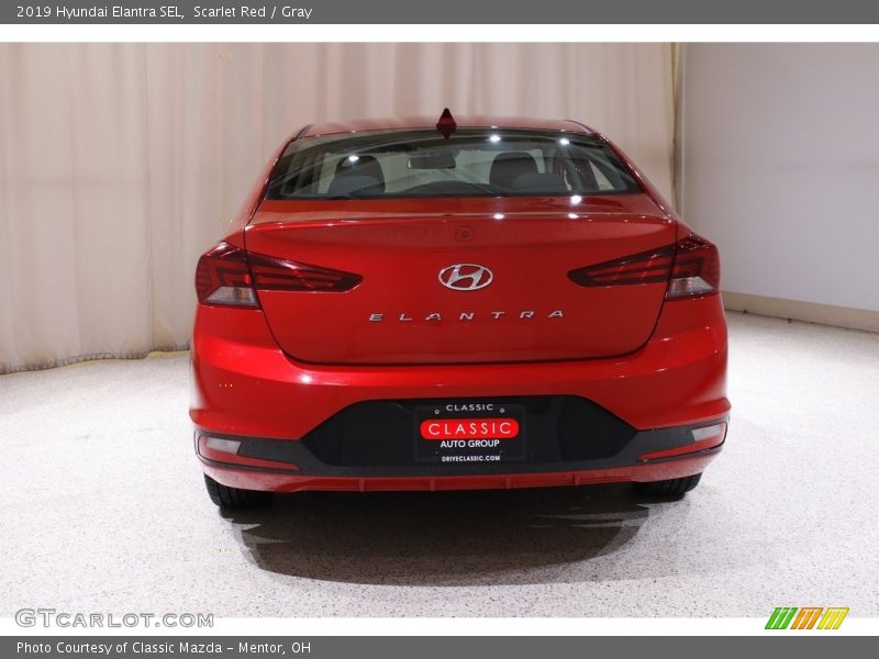 Scarlet Red / Gray 2019 Hyundai Elantra SEL