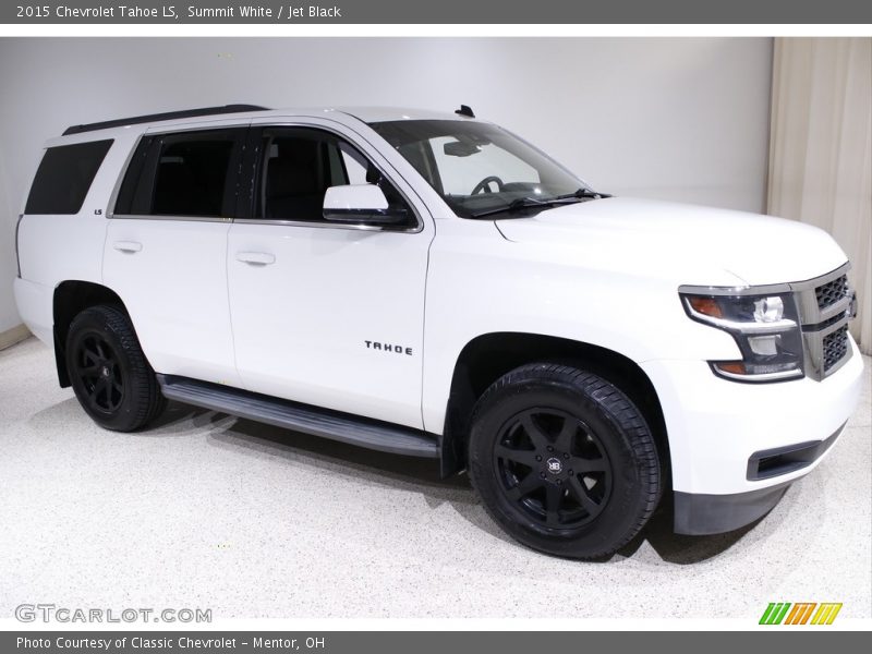 Front 3/4 View of 2015 Tahoe LS