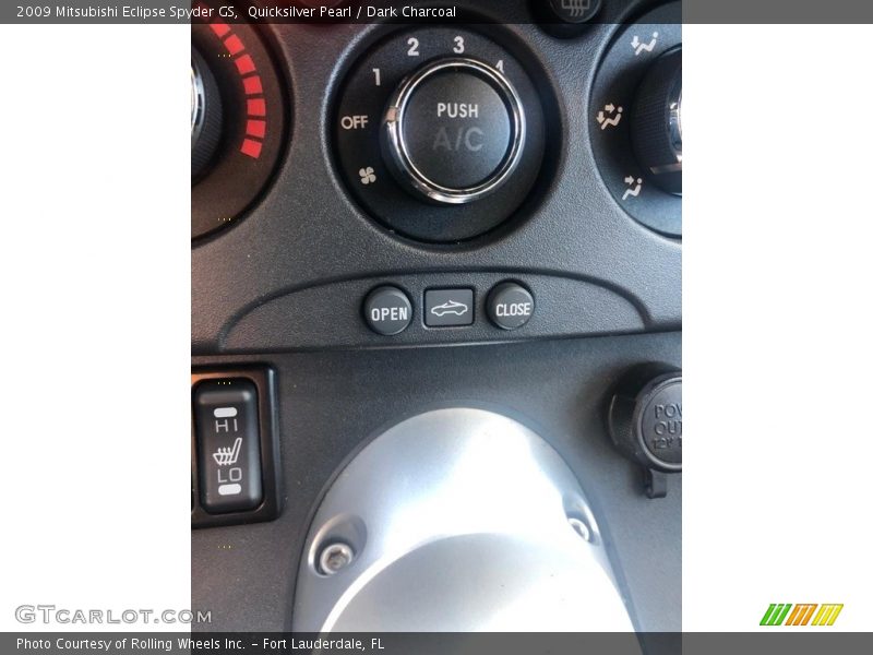 Quicksilver Pearl / Dark Charcoal 2009 Mitsubishi Eclipse Spyder GS