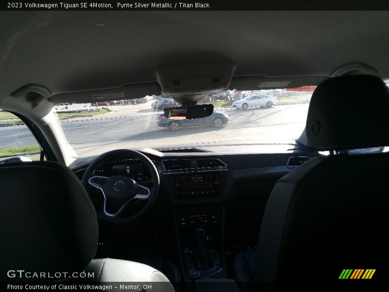 Pyrite Silver Metallic / Titan Black 2023 Volkswagen Tiguan SE 4Motion
