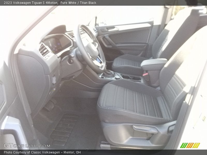 Pure White / Titan Black 2023 Volkswagen Tiguan S 4Motion
