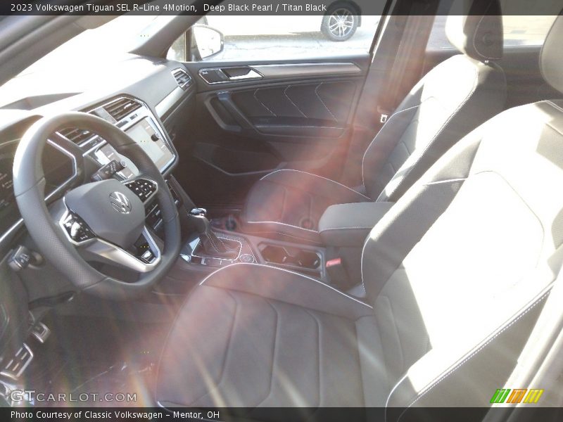 Deep Black Pearl / Titan Black 2023 Volkswagen Tiguan SEL R-Line 4Motion