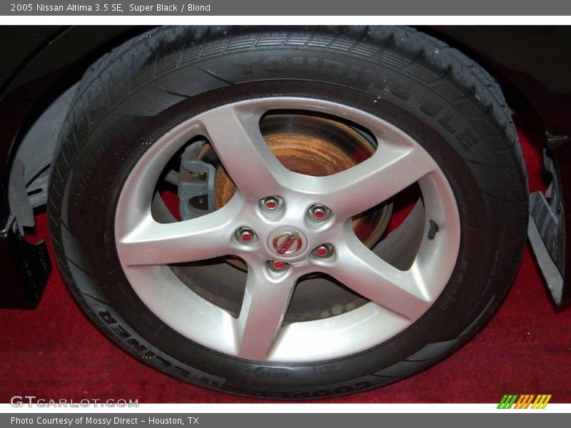 Super Black / Blond 2005 Nissan Altima 3.5 SE