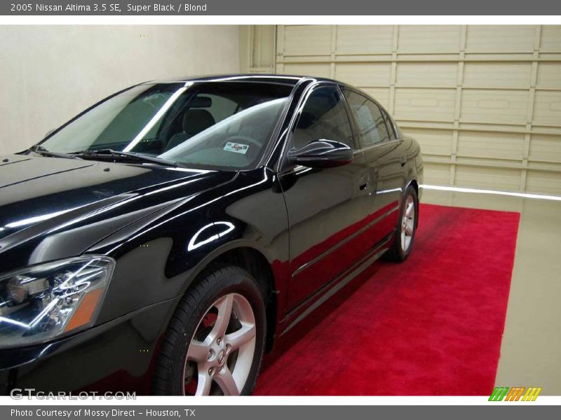 Super Black / Blond 2005 Nissan Altima 3.5 SE