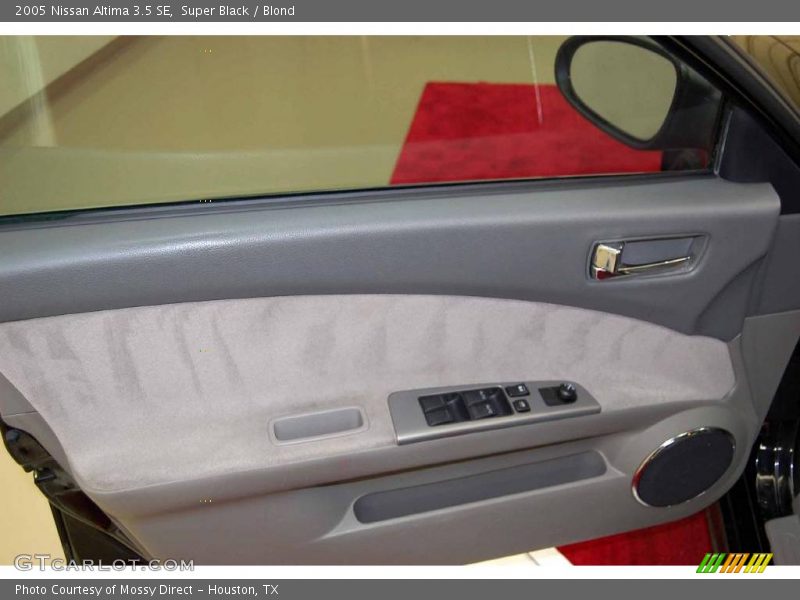 Super Black / Blond 2005 Nissan Altima 3.5 SE