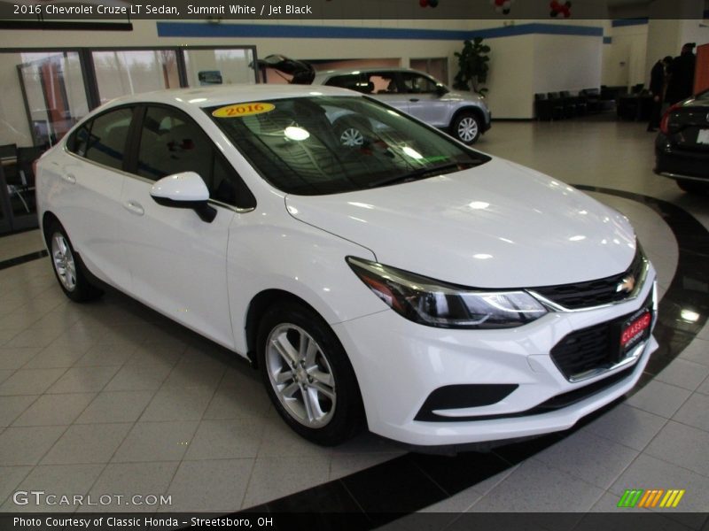 Summit White / Jet Black 2016 Chevrolet Cruze LT Sedan