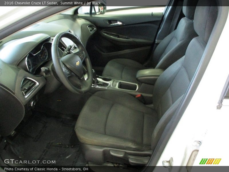 Summit White / Jet Black 2016 Chevrolet Cruze LT Sedan