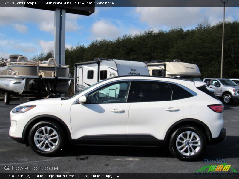 Star White Metallic Tri-Coat / Sandstone 2020 Ford Escape SE