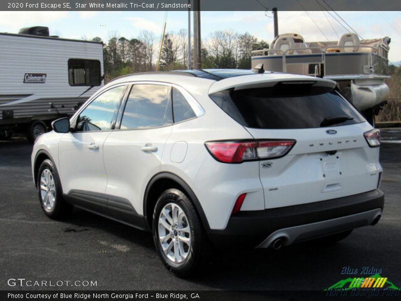 Star White Metallic Tri-Coat / Sandstone 2020 Ford Escape SE