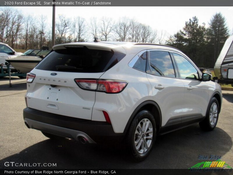 Star White Metallic Tri-Coat / Sandstone 2020 Ford Escape SE