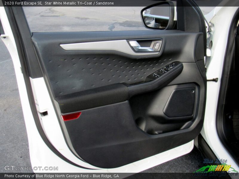 Star White Metallic Tri-Coat / Sandstone 2020 Ford Escape SE