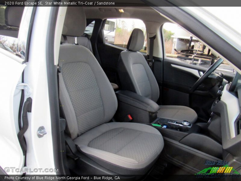 Star White Metallic Tri-Coat / Sandstone 2020 Ford Escape SE