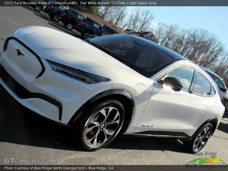 Star White Metallic Tri-Coat / Light Space Gray 2022 Ford Mustang Mach-E Premium eAWD